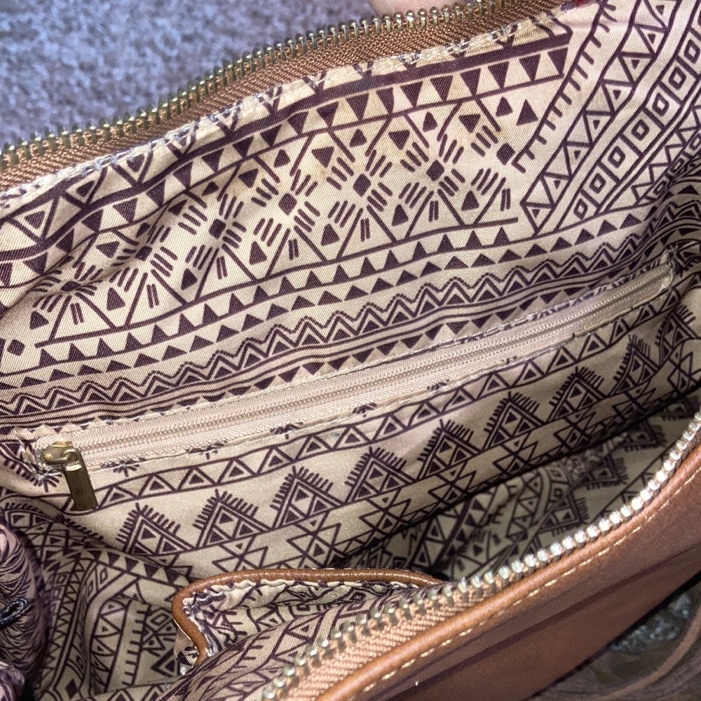 Rich, Supple, Brown Genuine-Leather Fringed Shoulder Bag - Picture 8 of 10